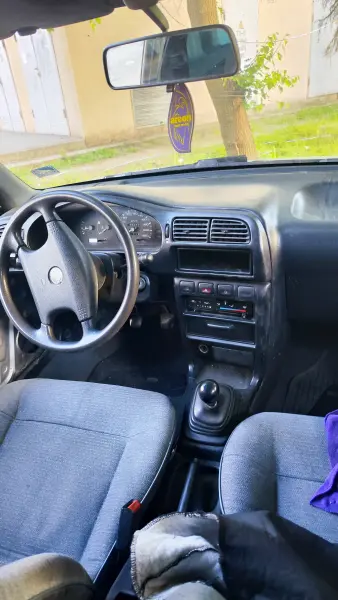 Nissan Sunny, 1993