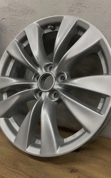 Диски 5*114 R18 (идеальное состояние)с резиной.