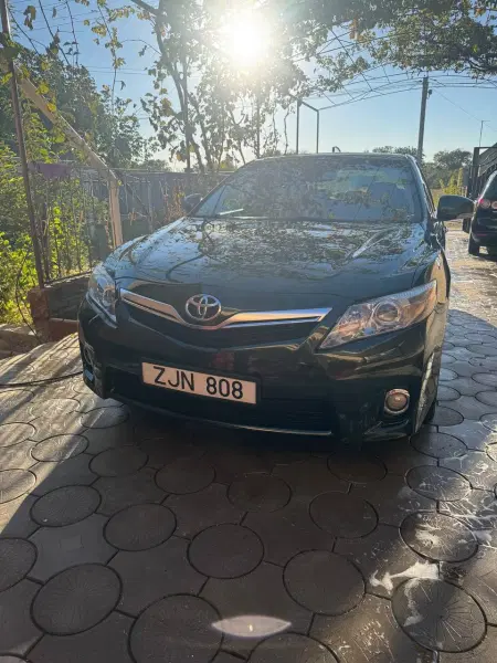 Toyota Camry, 2010