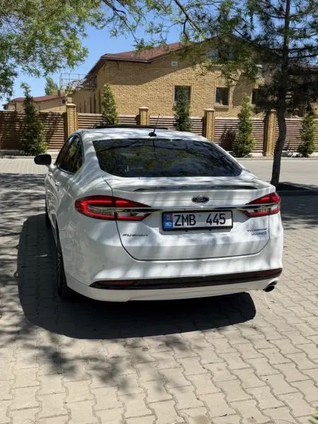 Ford Fusion, 2017