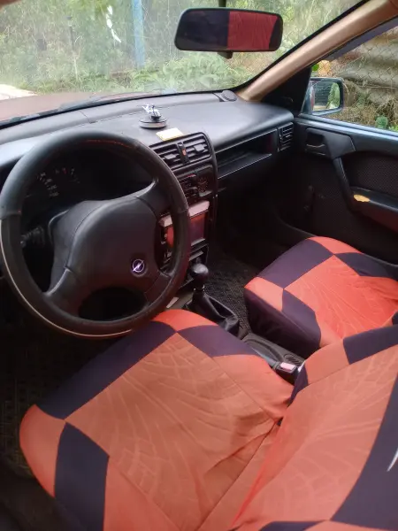 Opel Vectra, 1992