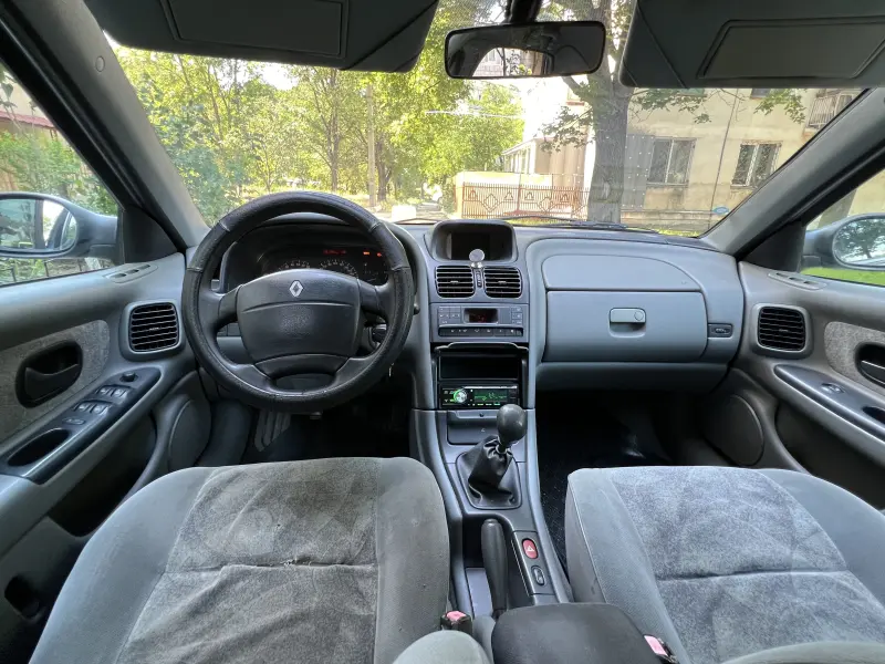 Renault Laguna, 1999