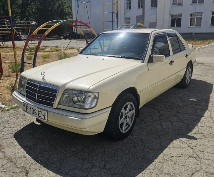 Mercedes-Benz W124, 1994