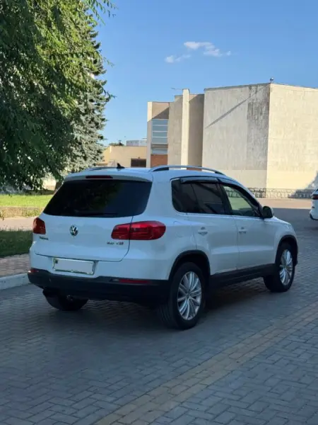 Volkswagen Tiguan, 2014