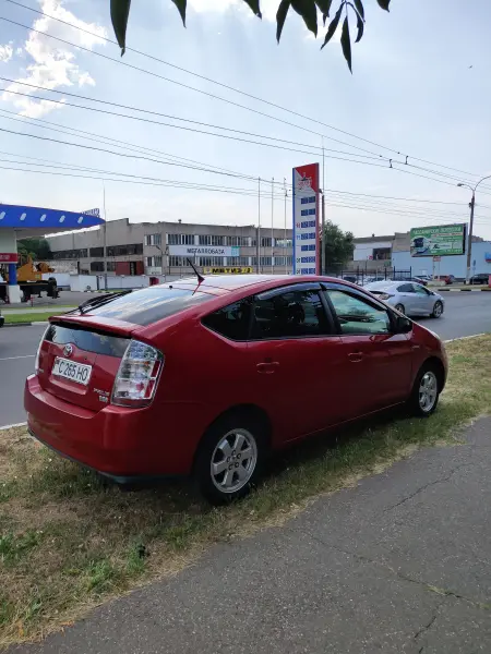 Toyota Prius, 2005