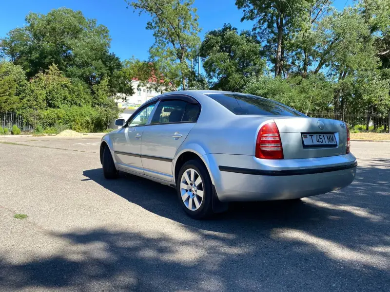 Skoda Superb, 2003