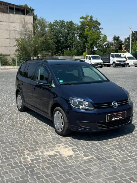 Volkswagen Touran, 2012