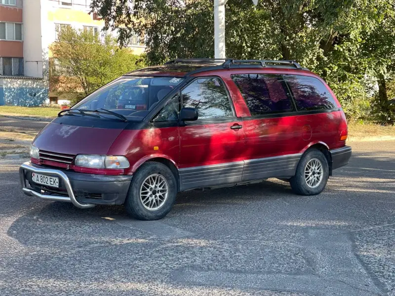 Toyota Previa, 1995