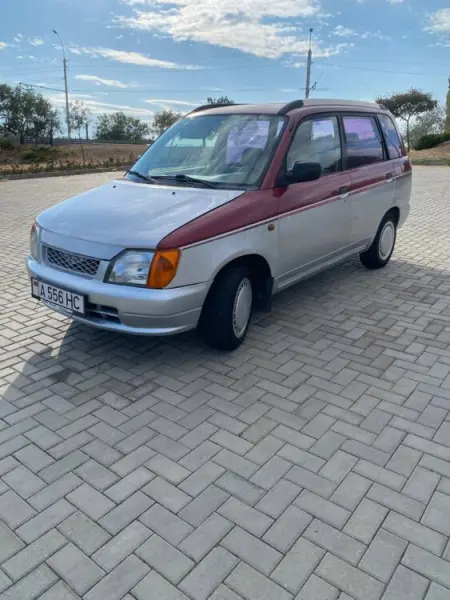 Mazda Premacy, 2001