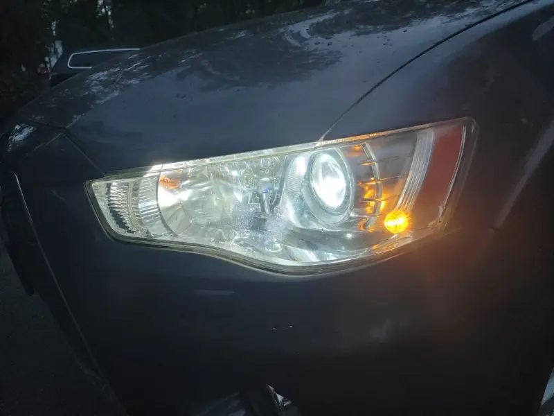 Mitsubishi Outlander, 2011
