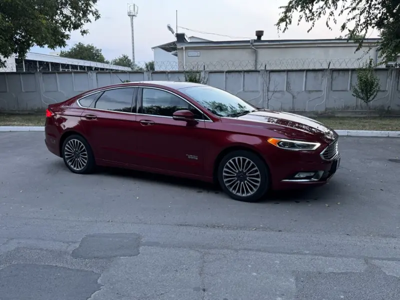 Ford Fusion, 2017