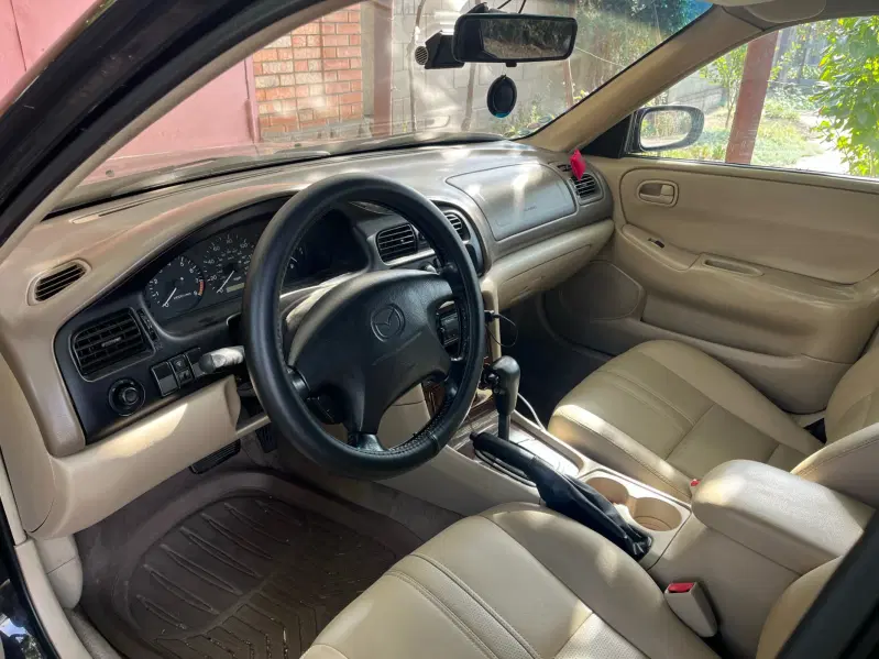 Mazda 626, 1999