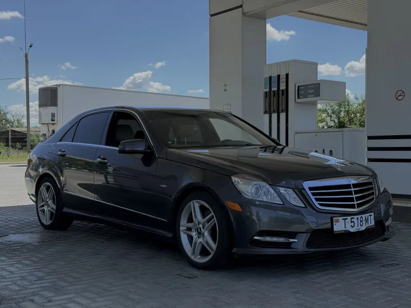 Mercedes-Benz E-Class, 2012