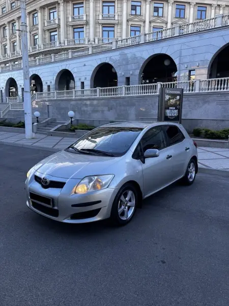 Toyota Auris, 2009