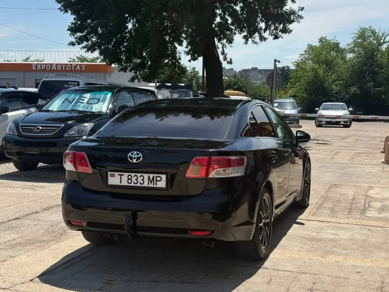 Toyota Avensis, 2011