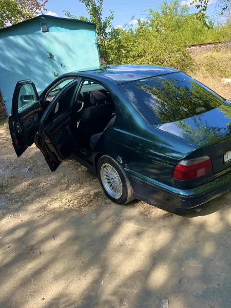 BMW 5 Series, 1998