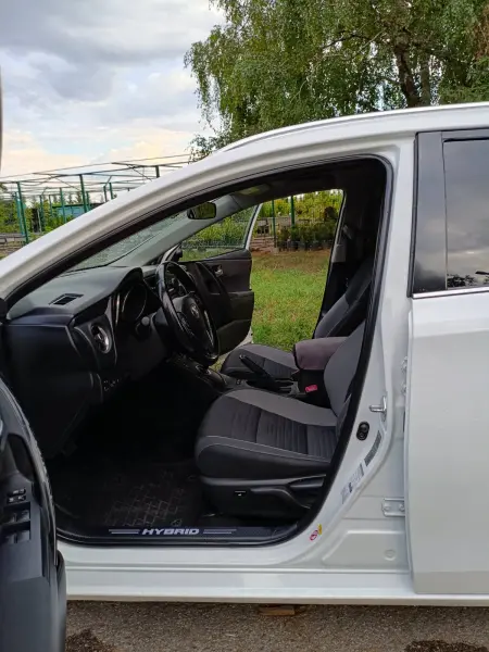 Toyota Auris, 2016