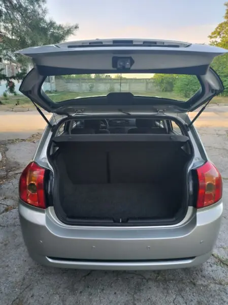 Toyota Corolla, 2005