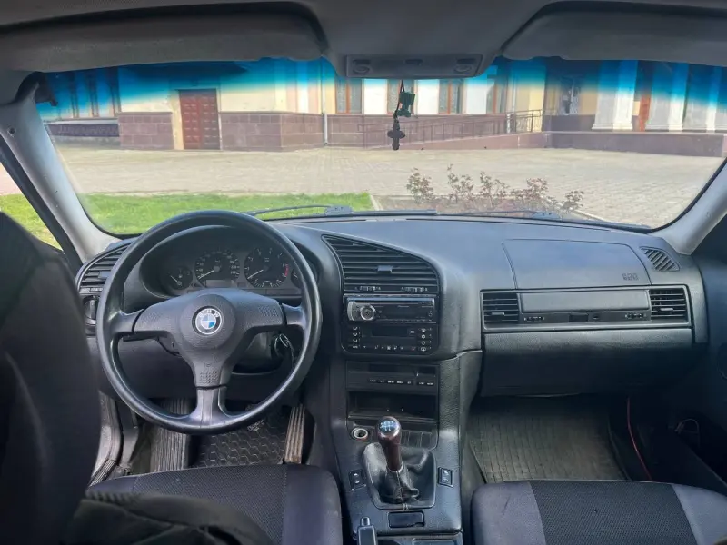 BMW 3 Series, 1996