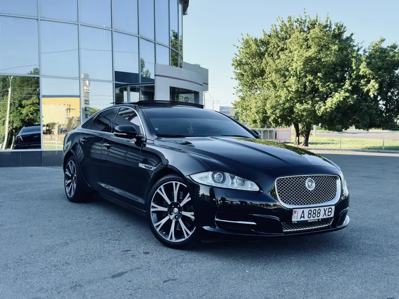 Jaguar XJ, 2012