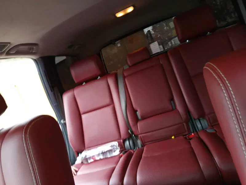 Toyota Sequoia, 2012