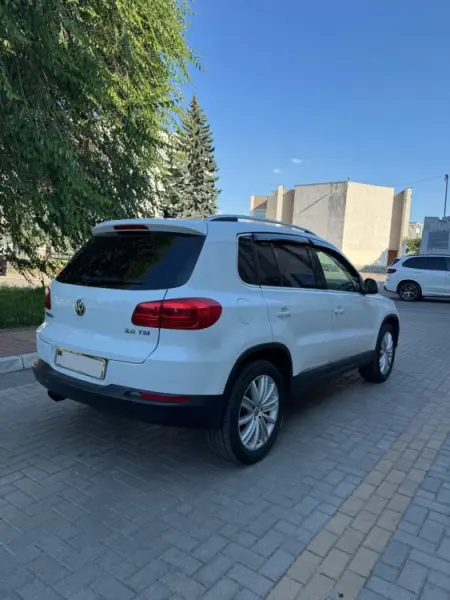 Volkswagen Tiguan, 2014