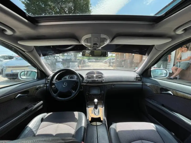 Mercedes-Benz E-Class, 2005