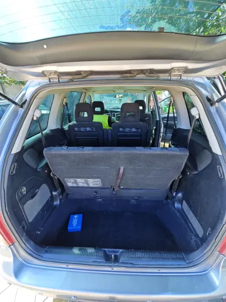 Mazda MPV, 2004