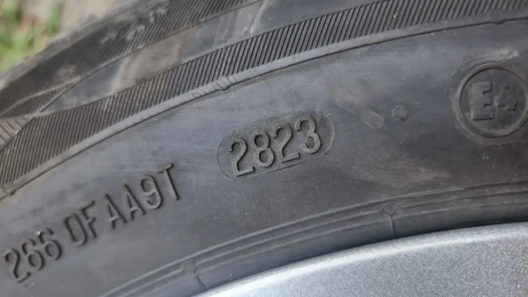 ком-кт  легкосплавы и шины в отличном состоянии диски R16/ 5*112/J7,5 ET35