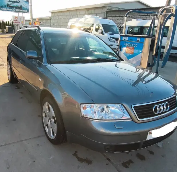 Audi A6 Avant, 2001