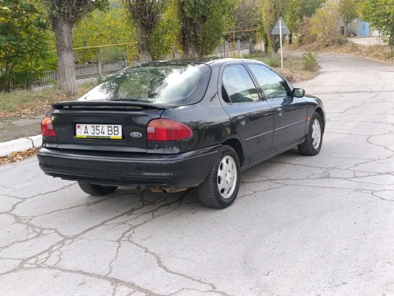 Ford Mondeo, 1995