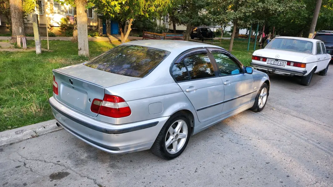 BMW 3 Series, 2001
