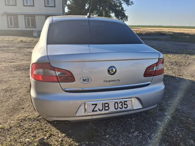 Skoda Superb, 2010