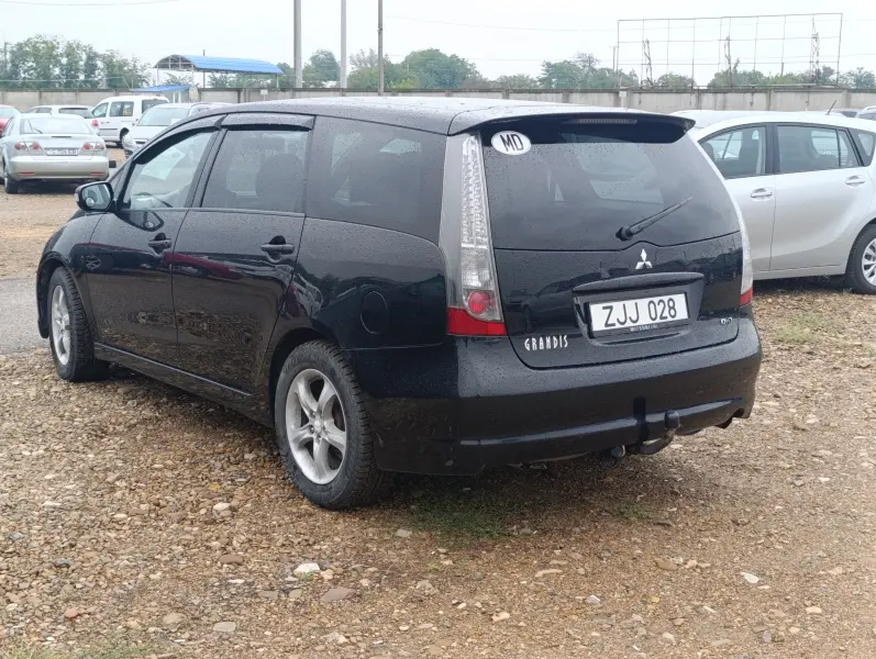 Mitsubishi Grandis, 2006