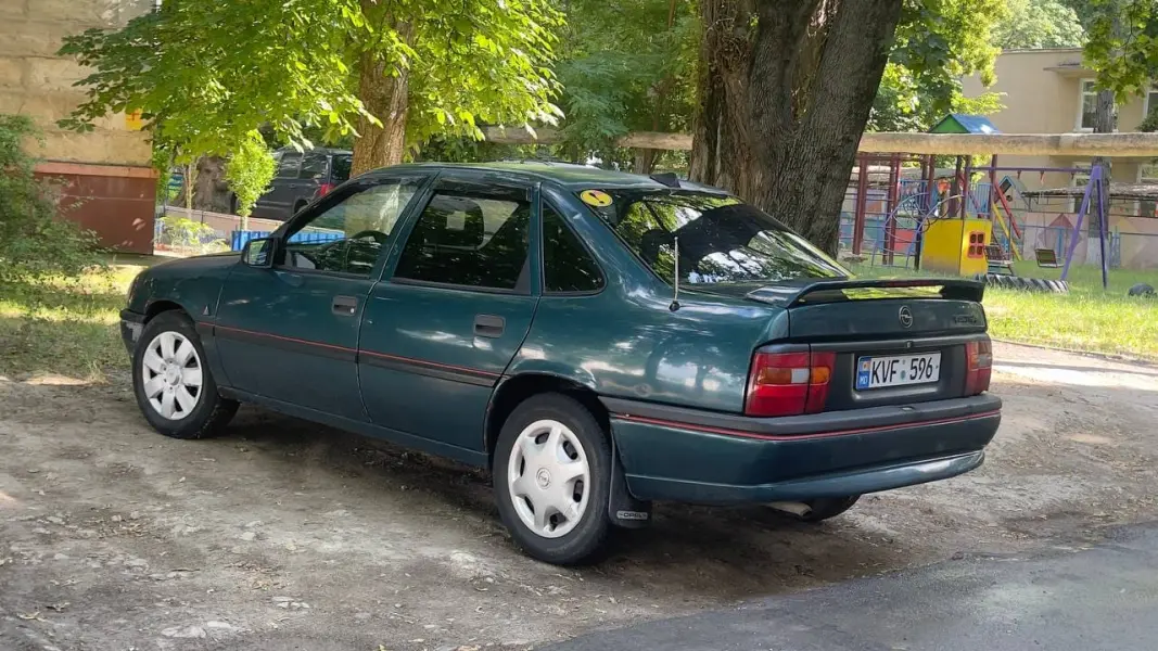 Opel Vectra, 1994