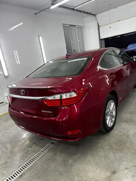 Lexus ES, 2013