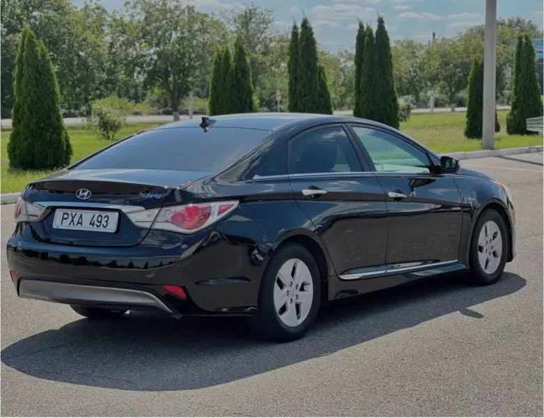 Hyundai Sonata, 2013