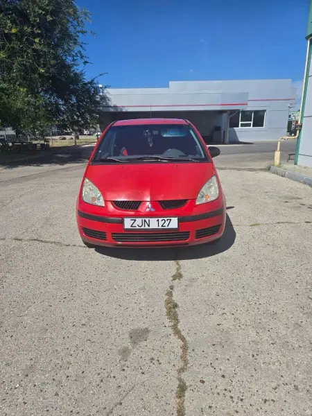 Mitsubishi Colt, 2005