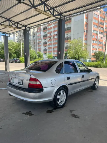 Opel Vectra, 1998