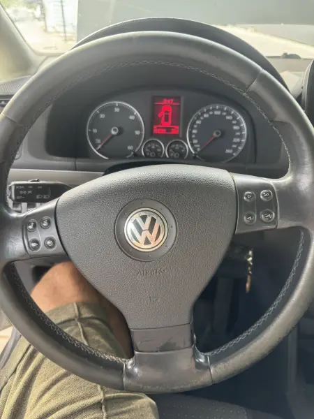 Volkswagen Touran, 2005