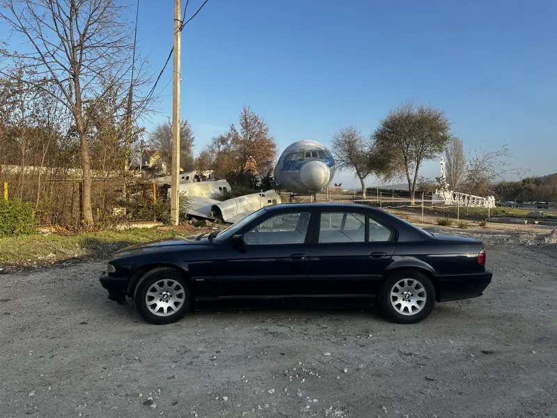 BMW 7 Series, 2000