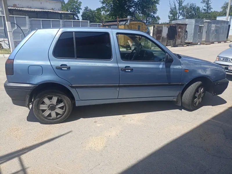Volkswagen Golf, 1993