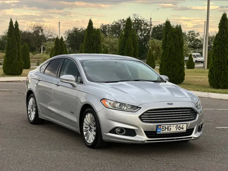 Ford Fusion, 2015