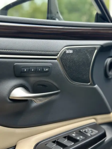 Lexus ES, 2019