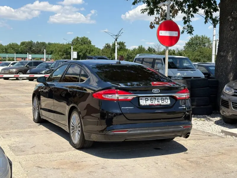 Ford Fusion, 2018