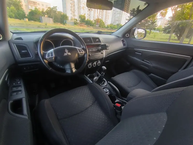 Mitsubishi ASX, 2011