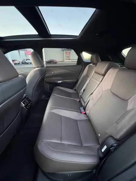 Lexus RX, 2023