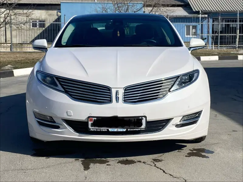 Lincoln MKZ, 2015