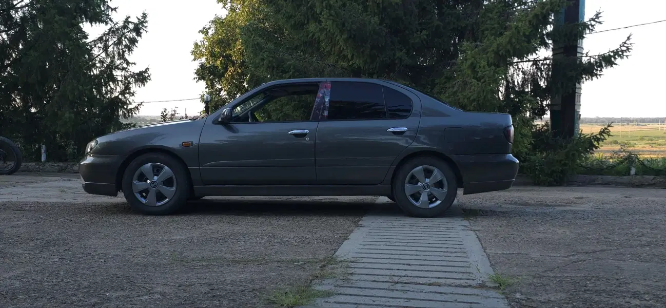 Nissan Primera, 2000