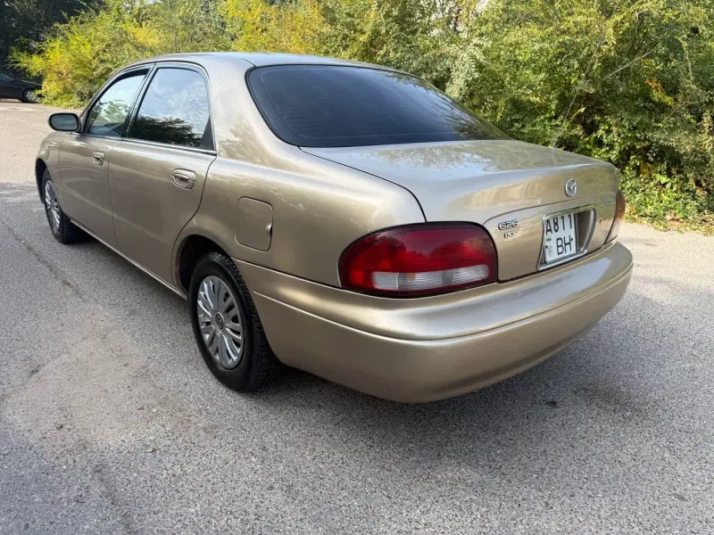 Mazda 626, 1998